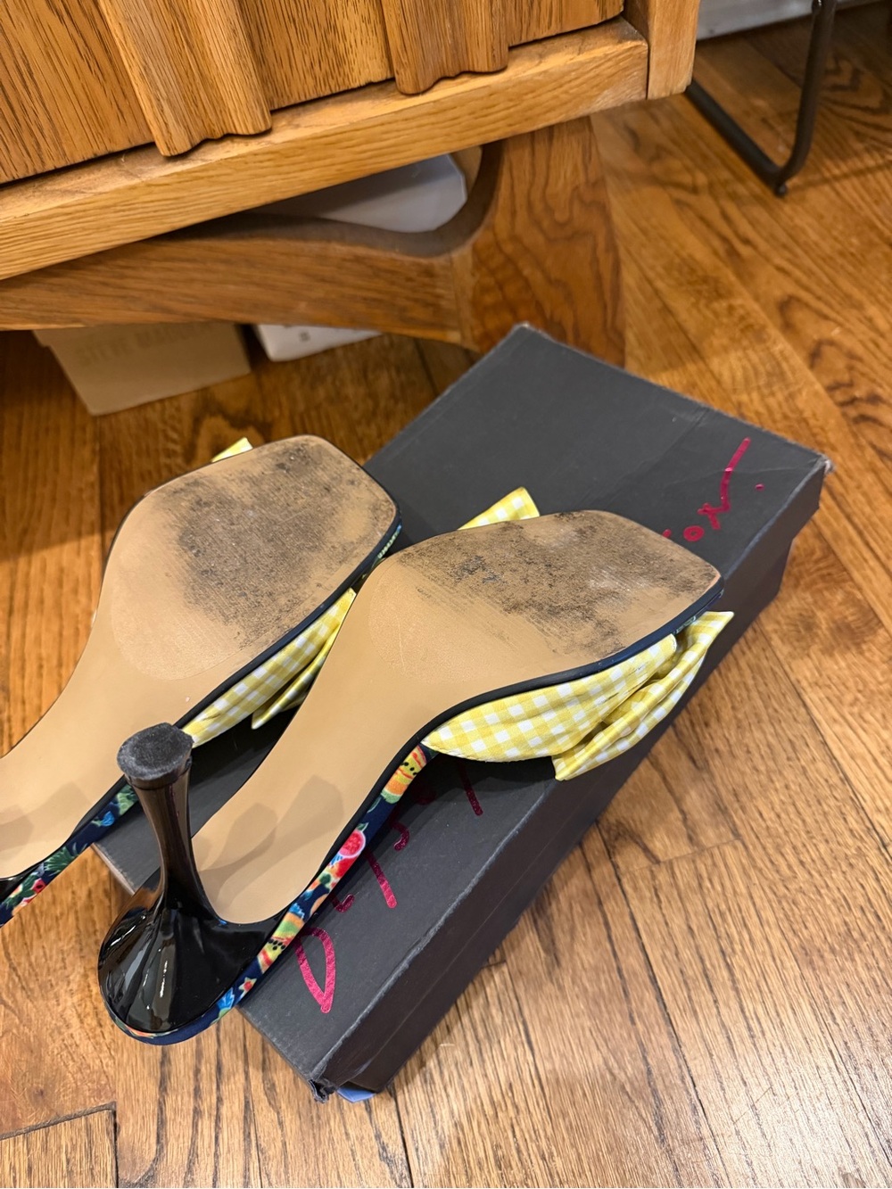 Betsey Johnson Skyee Bow Heels - Picture 5 of 5